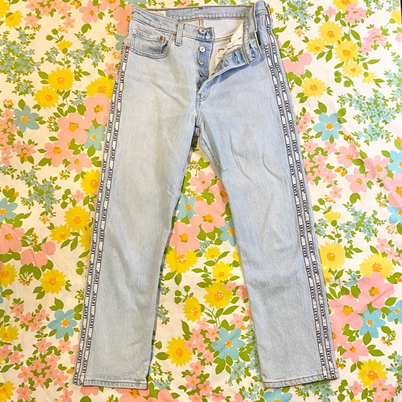 Y2K Spellout Logo Levi’s 501 Jeans Side Stripe light wash highwaisted vintage - Picture 2 of 10